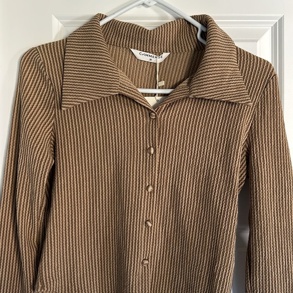 Commense | Cropped Ribbed Blouse - Picture 3 of 4